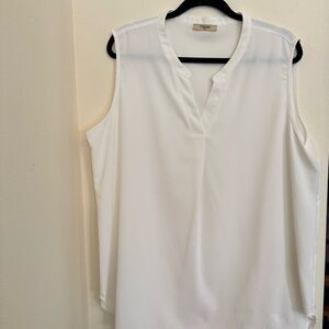 Chic White Sleeveless Blouse
